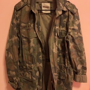 Camo jacket. With studs on top 4 pockets